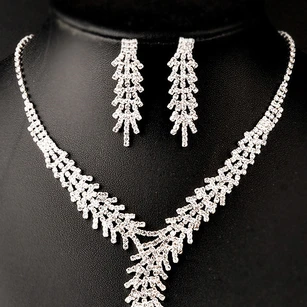 Classic Feather Shape Rhinestone Necklace and Earrings Jewelry Set