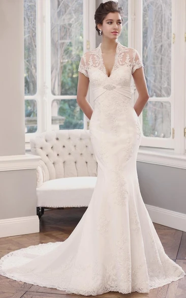 Mermaid T-Shirt-Sleeve V-Neck Lace Wedding Dress With Illusion