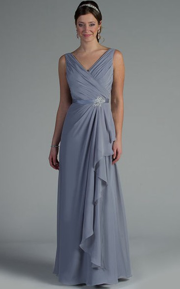 V Neck Sleeveless Side Drape Chiffon Long Mother Of The Bride Dress With Crystal Satin Sash