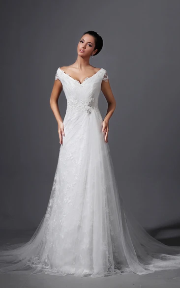 V-Neck Ruching Sheath Dress With Lace Appliques Tulle Overlay