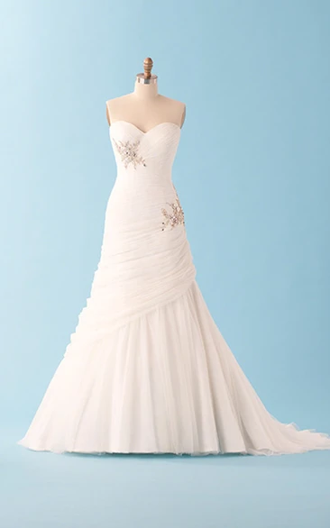 Lovely Beaded A-line long Dress With Sweetheart and Strapless Style