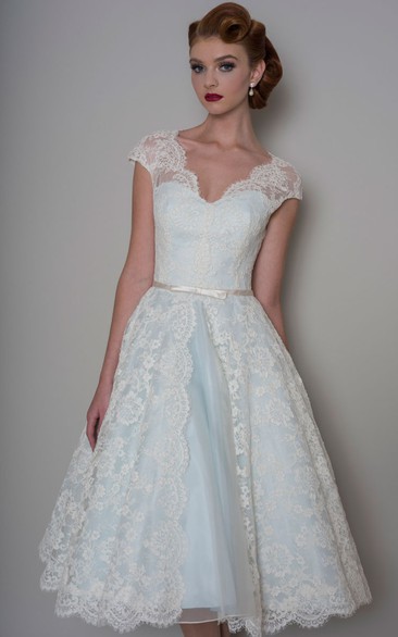 A-Line Knee-Length Appliqued V-Neck Cap Sleeve Lace Wedding Dress