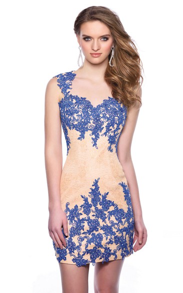 Lace Short Form-Fitted Sweetheart Homecoming Dress With Keyhole Back