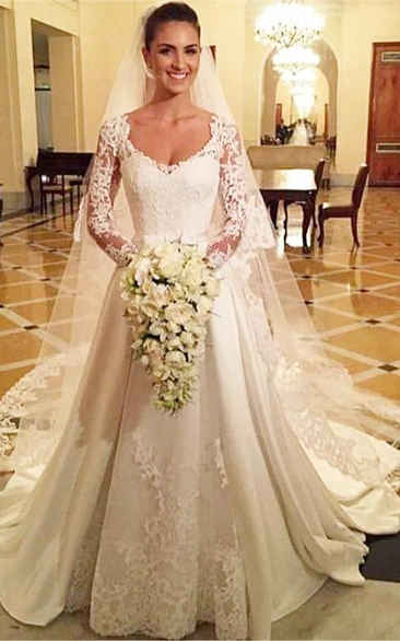 Elegant Scoop Long Sleeve Wedding Dress With Lace Appliques