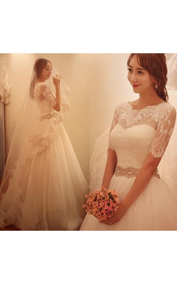 Elegant Half-Sleeve Tulle Lace Wedding Dresses A-Line With Crystal