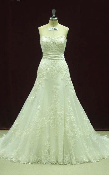 Sweetheart A-Line Lace Bridal Dress With Satin Bow Sash and Beadwork