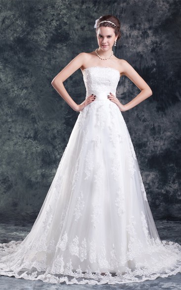 Graceful Strapless a Line Sleeveless Satin Net Wedding Dresses