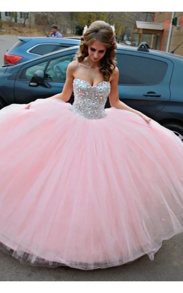 Glamorous Sweetheart Sleeveless Tulle Wedding Dress Ball Gown With Beadings