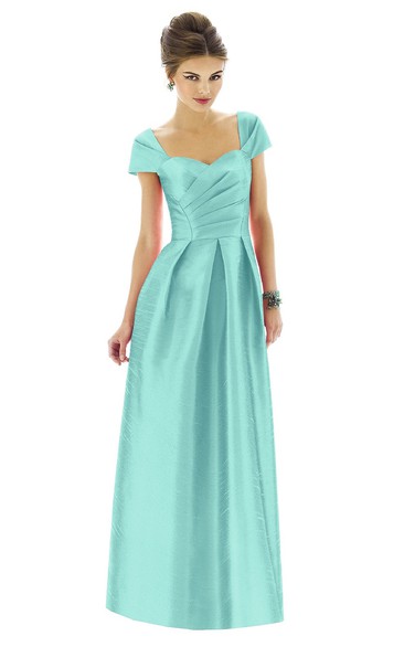 Long Sweetheart Satin Dress With Short Sleeves