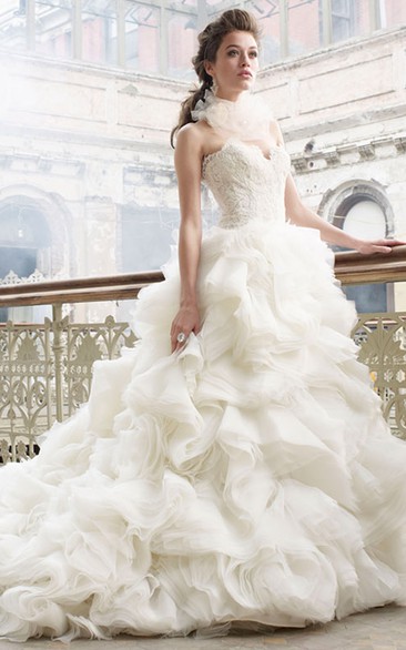 Luxurious Lace Bodice Organza Ruffle Dress With Sweetheart Neckline