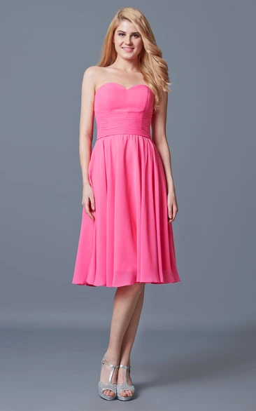 Lovely Strapless Ruched A-line Short Chiffon Dress