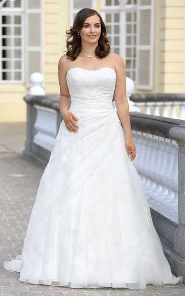 A-Line Floor-Length Strapless Sleeveless Satin Sweep Train Side Draping Dress