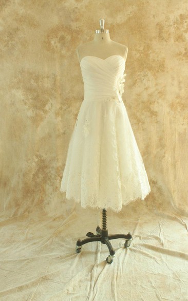 A-Line Tea-Length Lace Wedding Dress With Ruching And Sweetheart Neck