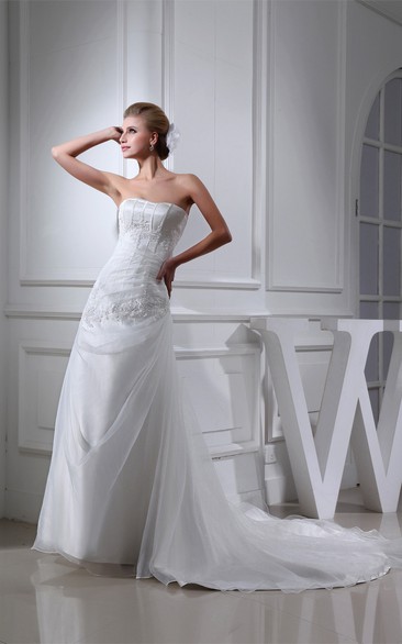Sleeveless Maxi Ruched Court Train and Dress With Appliques