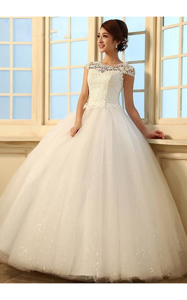 Gorgeous Cap Sleeve Lace Ball Gown Tulle Wedding Dresses Lace-up