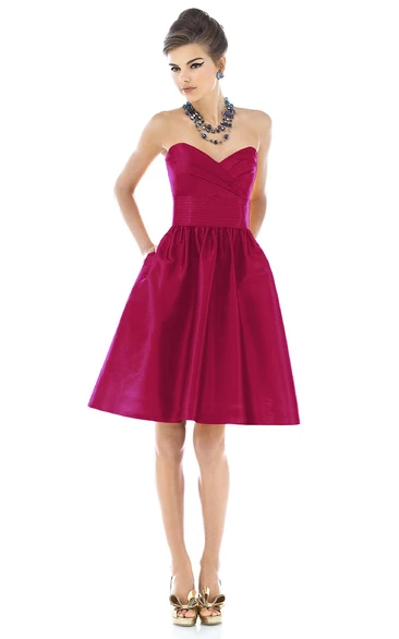 Lovely Sweetheart Satin Dress With Pockets