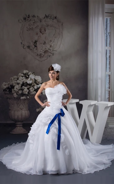 Sleeveless Pick-Up Ruched Ribbon and Gown With Flower
