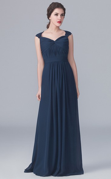 Lace Graceful Cap-Sleeved Gown With Back Keyhole