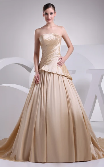 Sleeveless A-Line Pleated Appliques and Gown With Ruching