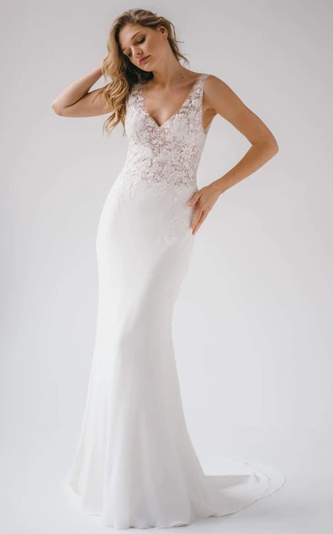 Elegant Mermaid Chiffon Floor-length Sleeveless Open Back Wedding Dress with Appliques