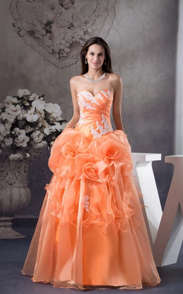 Sweetheart Ruffled Appliques and Ball-Gown With Flower