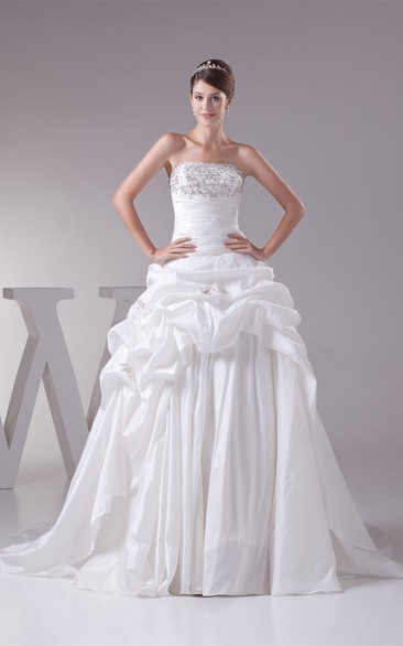 Sleeveless Pleated Pick-Up Appliques and Ball-Gown With Beading