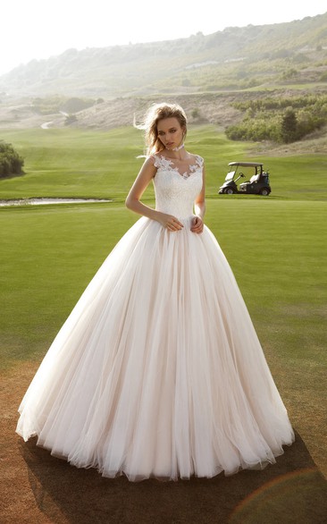 Ball Gown Floor-length V-neck Illusion Back Appliques Tulle Dress