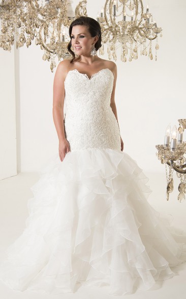 Mermaid Floor-Length Sweetheart Sleeveless Organza Chapel Train Lace-Up Back Appliques Dress