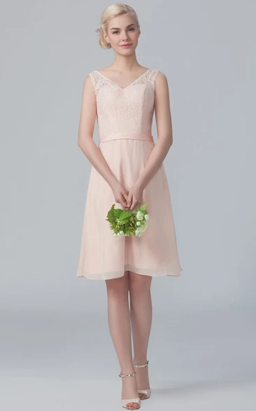 Knee-Length Cap-Sleeved Dress With Lace Bodice