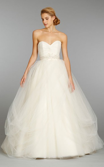 Demure Sweetheart Neckline Tulle Ball Gown With Beaded Embroidered Waistline