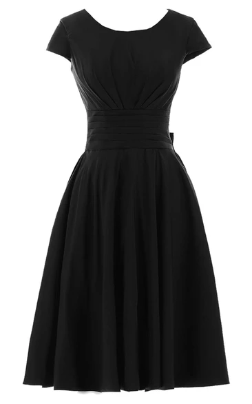 Scoop-neck Short-sleeve Fuffle A-line Bridal Dress