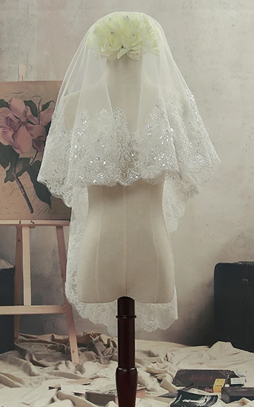 Simple Short Fingertip Tulle Wedding Veil with Beading and Lace Edge