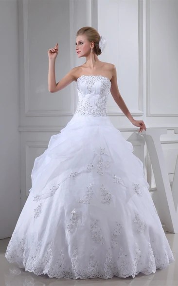 Sleeveless Pick-Up A-Line Beading and Ball-Gown With Appliques