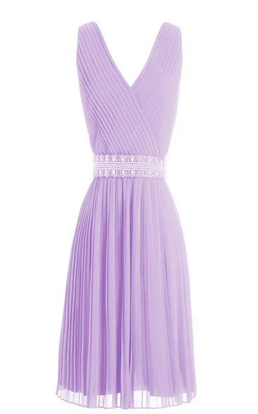 Simple V-neck Pleated A-line Gown With Beaded Band