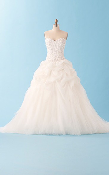 Exquisite Sweetheart Ball Gown With Ruffles