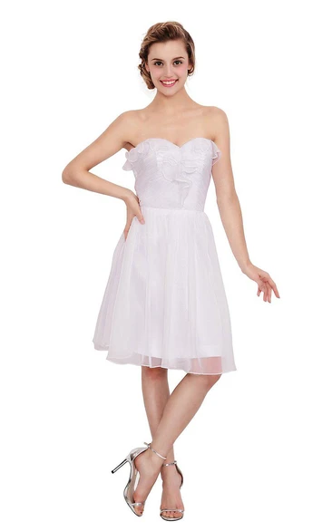 Amazing Sweetheart Knee-length Dress With Ruffles