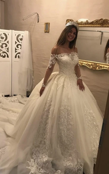 Illusion Lace Long Sleeve Luxury Off-the-shoulder Ballgown Wedding Dress With Keyhole Back