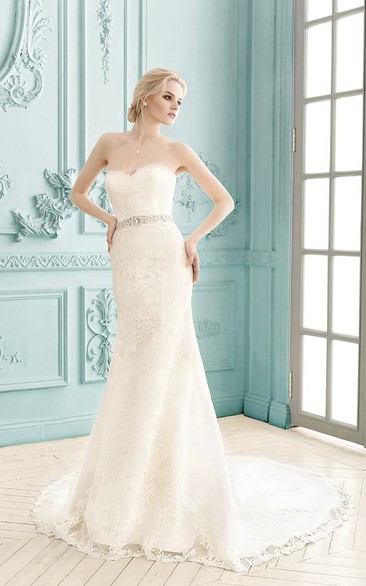 Sweetheart Sleeveless Lace Sheath Dress With Crystal Detailing