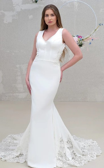 Modern Mermaid V-neck Floor-length Sleeveless Satin Wedding Dress with Appliques