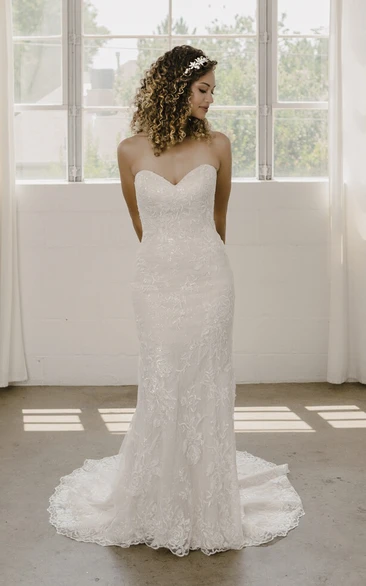 Open Back Sleeveless Mermaid Sweetheart And Buttons Lace Wedding Dress