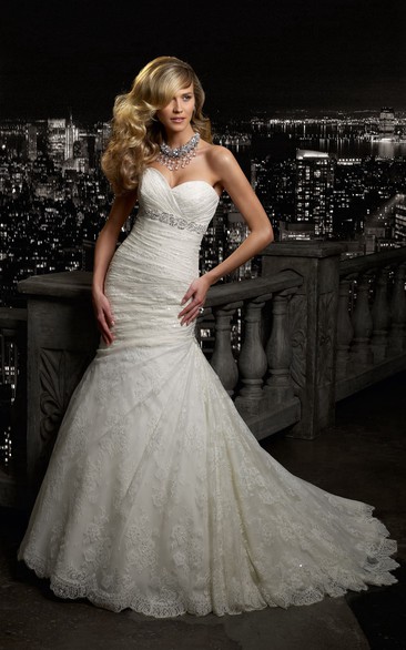 Mermaid Floor-Length Sweetheart Sleeveless Lace-Up Lace Dress With Side Draping And Beading