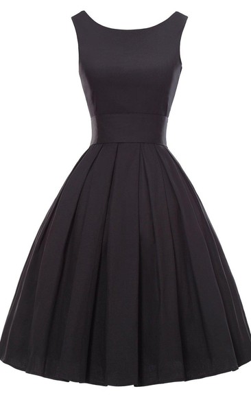 Sleeveless A-line Knee-length Dress With Pleats