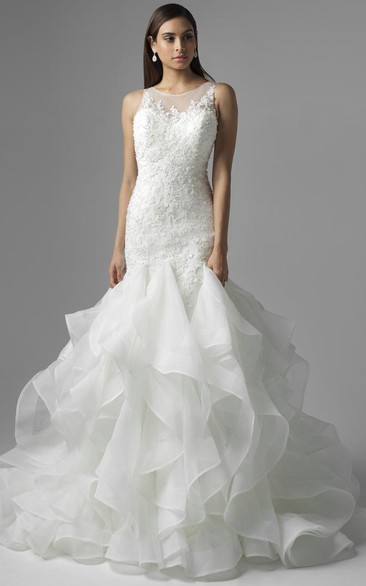 Floor-Length Scoop Appliqued Lace Wedding Dress With Court Train And Illusion