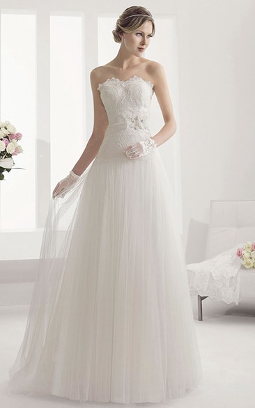 Sweetheart Drop Waist Tulle Ball Gown With Lace Top And Flower