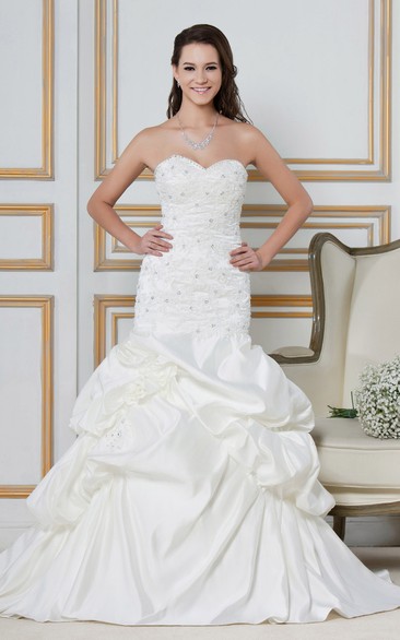 Noble Sweetheart Appliqued Pick-Up Dress With Jewel and Corset Back