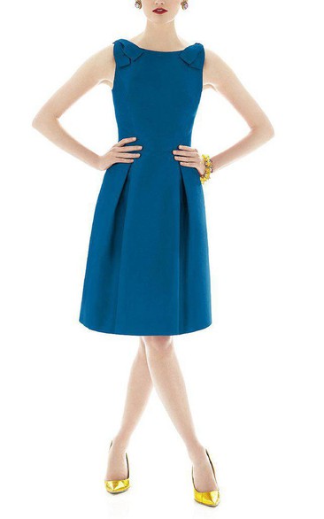 Bateau Neck Sleeveless Satin Dress with Bows