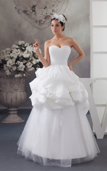 Sweetheart Tulle Pick-Up Gown With Appliqued Top
