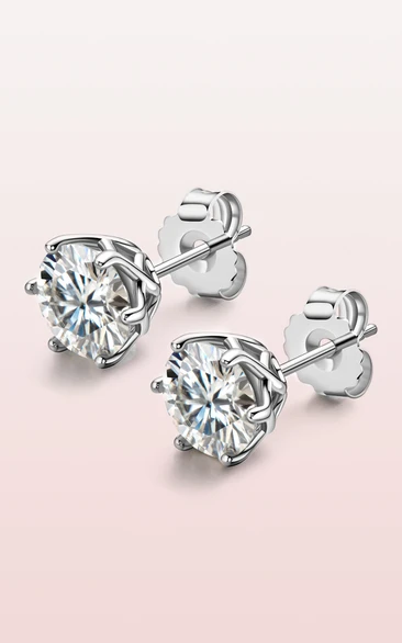 Six Claw Moissanite Stud Earrings